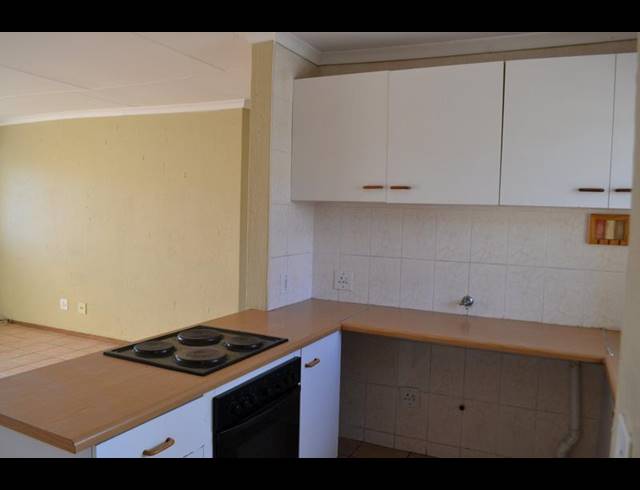 2 BEDROOM APARTMENT FOR SALE IN KENMARE